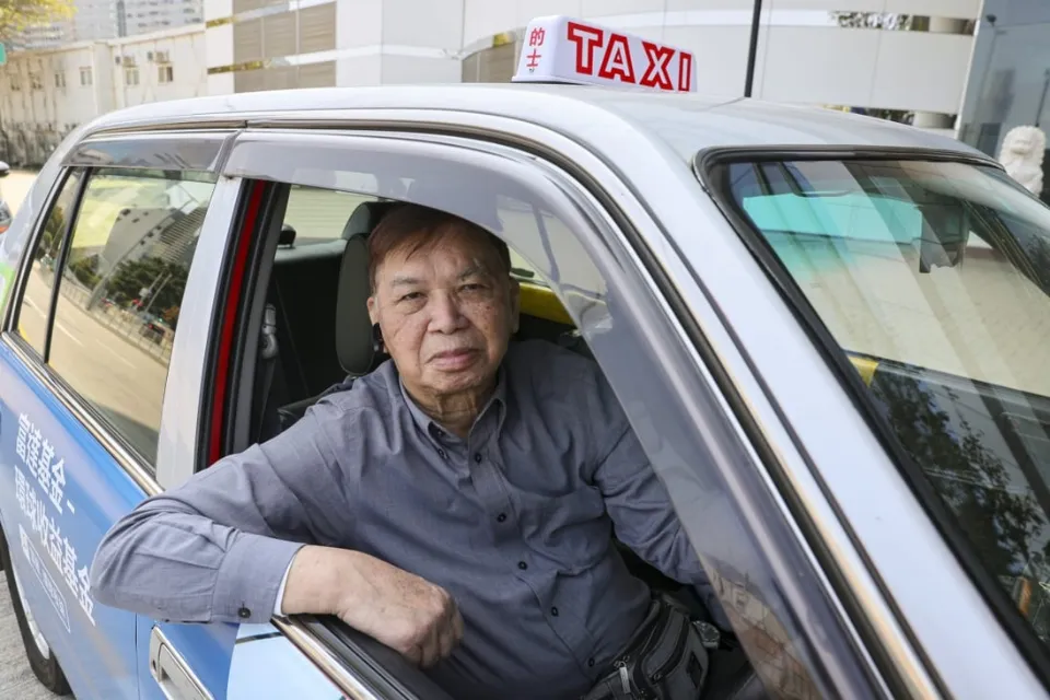 Hong Kong's Elderly Cabbies Defend Choice to Drive
