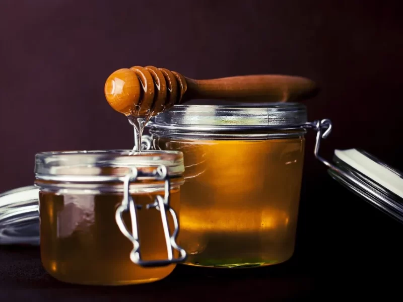 How to Use Honey for Sore Throat? Is It Effective?