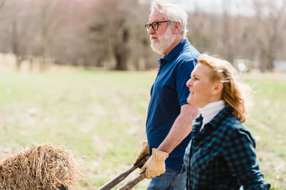 What To Do When Elderly Parent Can't Walk: Things May Do a Favor￼